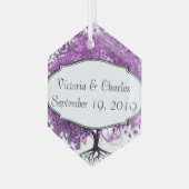 森の紫ハートの葉の木の結婚式 ガラスオーナメント (正面左)