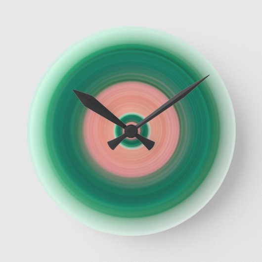 森の緑と鮭のピンク ラウンド壁時計 (正面)
