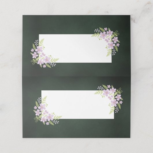 森の緑の野生の花とシダ プレイスカード (外部開封)