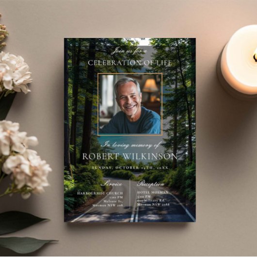 森の道のお祝い人生の葬儀の写真 招待状