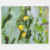 森の野花 – 植物学的な自然写真 フリースブランケット (正面(横))