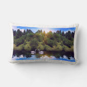 森の風景と川と2つの白鳥 ランバークッション (裏面)