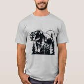 森の風景に広がるクマのシルエット Tシャツ (正面)