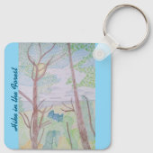 森をハイキングする キーホルダー (裏面)