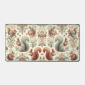 森リスビクトリアンタペストリー デスクマット (正面)