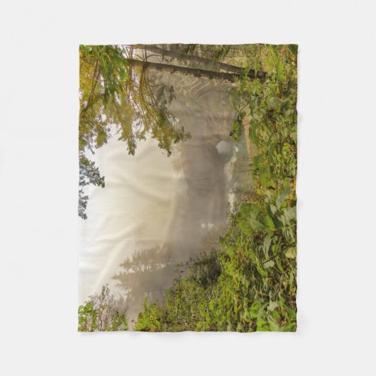 森林と海の風景 フリースブランケット (正面)