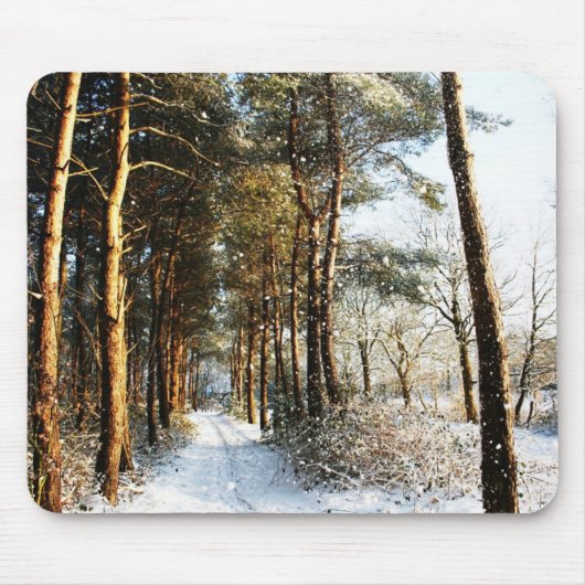 森林の雪のシーンmpcnm マウスパッド (正面)