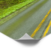 森林を通るリモートハイウェイ ポスター (角)