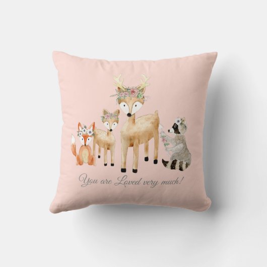 森林動物の女の赤ちゃんの誕生情報の水彩画 クッション (裏面)