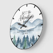 森林水の色の山の新婚結婚達 ラージ壁時計 (傾斜)