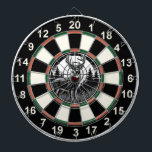 森林目標を持つ鹿（円形） ダーツボード<br><div class="desc">森林に威厳のある大きな〔雄ジカの〕枝角を持つ鹿で、標的デザインで囲まはっきりしたれている。</div>