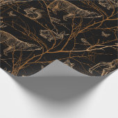 森林野生動物の鹿が暗い自然 ラッピングペーパー (角)