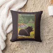 森林-ピーターズバーグ、アラスカのツキノワグマ クッション (ブランケット)