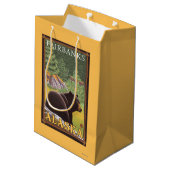 森林-フェアバンクス、アラスカのツキノワグマ ミディアムペーパーバッグ (裏面アングル)