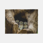 森林 |探している3つのフクロウ フリースブランケット (正面(横))