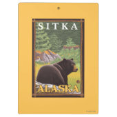 森林- Sitka、アラスカのツキノワグマ クリップボード (裏面)