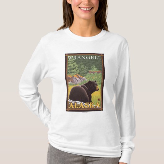 森林- Wrangell、アラスカのツキノワグマ Tシャツ (正面)