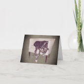 椅子で眠るグレイハウンドカスタマイズ可能なノートカード カード (正面)