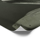 椅子に座っている女性 ポスター (角)