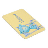 椅子に微笑む青いカリコベア マグネット (右側)