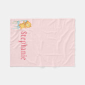 椅子の黄色いくまのダンスそして演劇 フリースブランケット (正面(横))