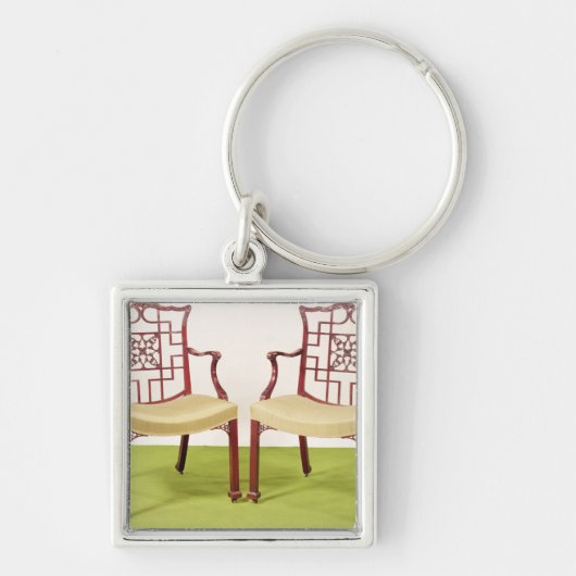 椅子を食事するChippendaleのマホガニー キーホルダー (正面)