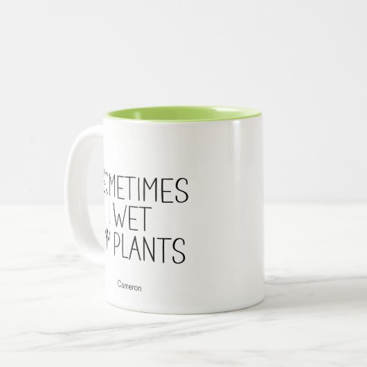 植物に庭の贈り物を湿らユーモアのあるせおもしろいた ツートーンマグカップ (正面左)