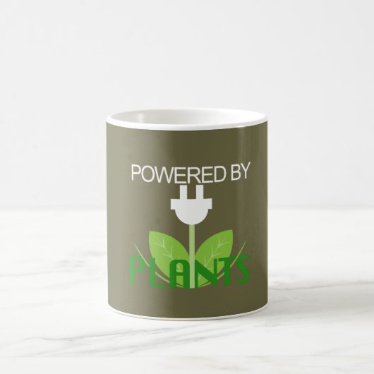 植物のコーヒー・マグによって動力を与えられる コーヒーマグカップ (中央)