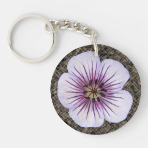 植物の淡いブルーのゼラニウムの花 キーホルダー