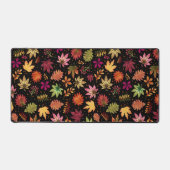 植物の葉の紅葉パターン黒 デスクマット (正面)