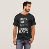 植物を愛する少年にすぎない Tシャツ (正面フル)