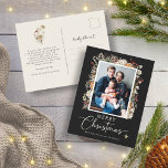 植物写真クリスマスポストカード シーズンポストカード<br><div class="desc">Black Boho Botanical Christmas Holiday Card CollectionのBotanical Photo Christmas Postagesは、休暇応援の共有に最適。1枚の写真の縦のレイアウトと背面の文字でメッセージを作成し、エレガンスとフェスティバルを兼ね備えたカード。大切な写真を加えて個人touchを追加し、あなたの休日の挨拶を本当に思い出に残す。</div>