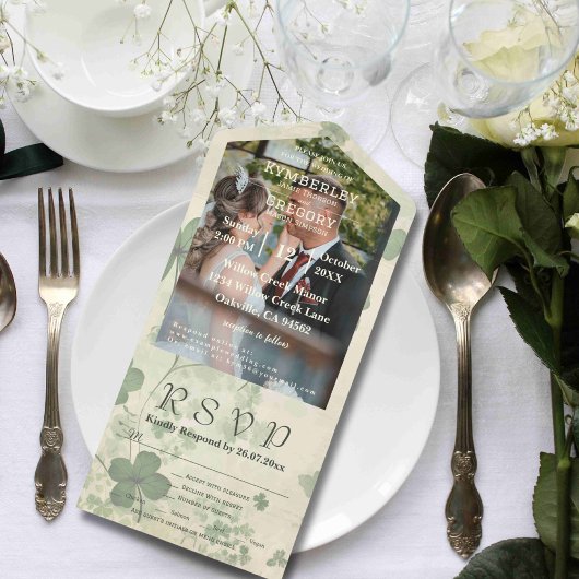 植物四葉クローバーグリーンチャートルーズフォト オールインワン招待状