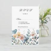 植物学的なピンクの青い春の野花 RSVP 招待状 (スタンド正面)