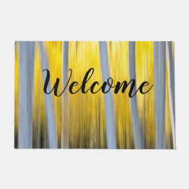 《植物》アスペンの木によって囲まれる ドアマット