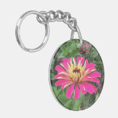 《植物》百日草及びダリア-鮮やかなピンクおよびクリーム色- キーホルダー (正面左)