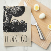 椎茸がおもしろいにカスタムなきのこ行くこと認められる キッチンタオル (四つ折り)