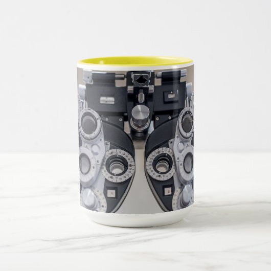 検眼医 マグカップ (中央)