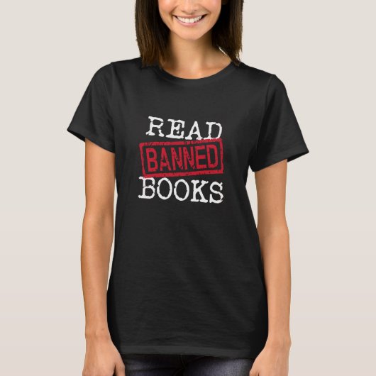検閲された本を読む Tシャツ (正面)