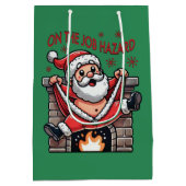 業務上危険なサンタが火災に遭う ミディアムペーパーバッグ (裏面)