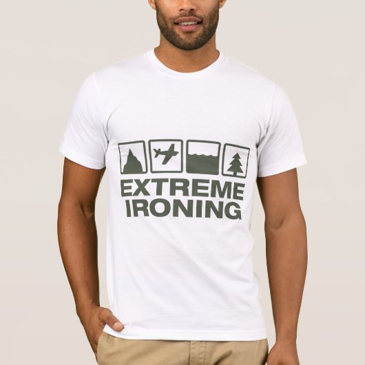 極度なアイロンをかける整列のオウムのTシャツ Tシャツ (正面)