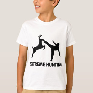 極度な狩りのシカの空手の蹴り Tシャツ