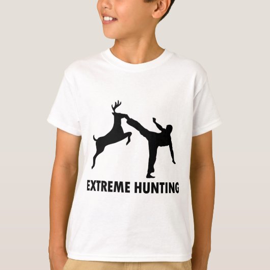 極度な狩りのシカの空手の蹴り Tシャツ (正面)