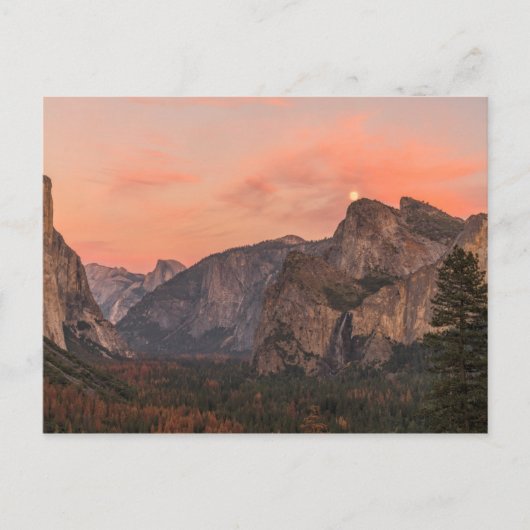 極度の月はカテドラルの石に上がります ポストカード (正面)