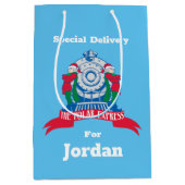 『極表現星』 |小人が電車で待機 ミディアムペーパーバッグ (正面)