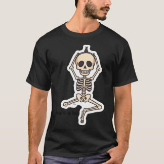 楽しいおやすみポーズ スケルトン ヨガ ハロウィンデザイン Tシャツ