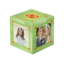 楽しいオレンジペチュニアの祖母の自慢話箱