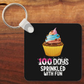 楽しいカップケーキ100日おめでとう 学校の先生 キーホルダー (正面)