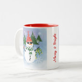 楽しいクリスマスのスノーマン ツートーンマグカップ (正面左)