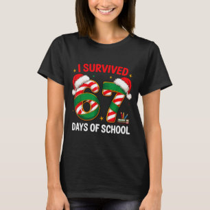 楽しいクリスマス!学校を67日間乗り切ったよ Tシャツ